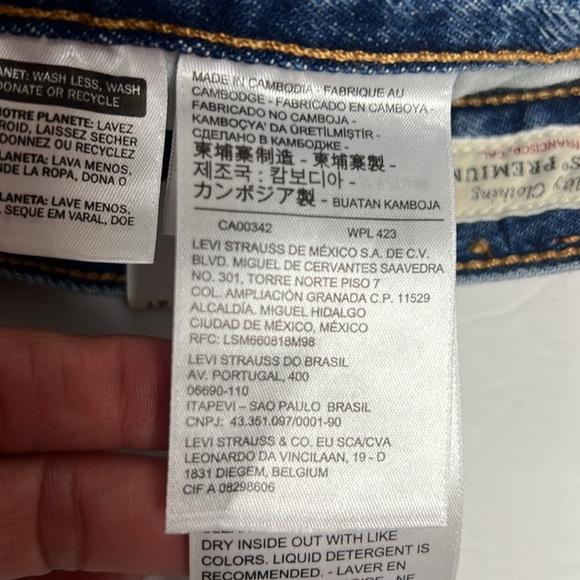 NWT Levi's 501 Women's Blue Denim Shorts Mid Rise Size 27 - Picture 5 of 8